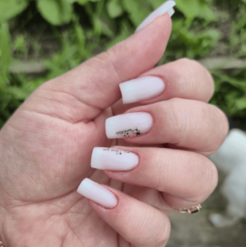 Нюдовый маникюр